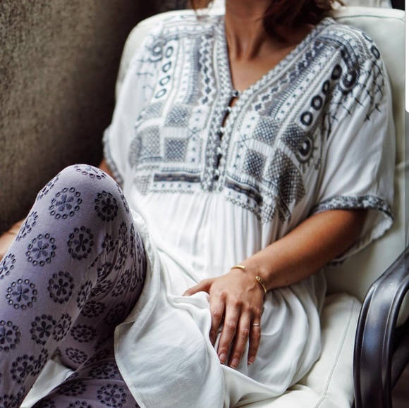 Johnny Was BULLIO CHALLIS TUNIC - Picture 7 of 8